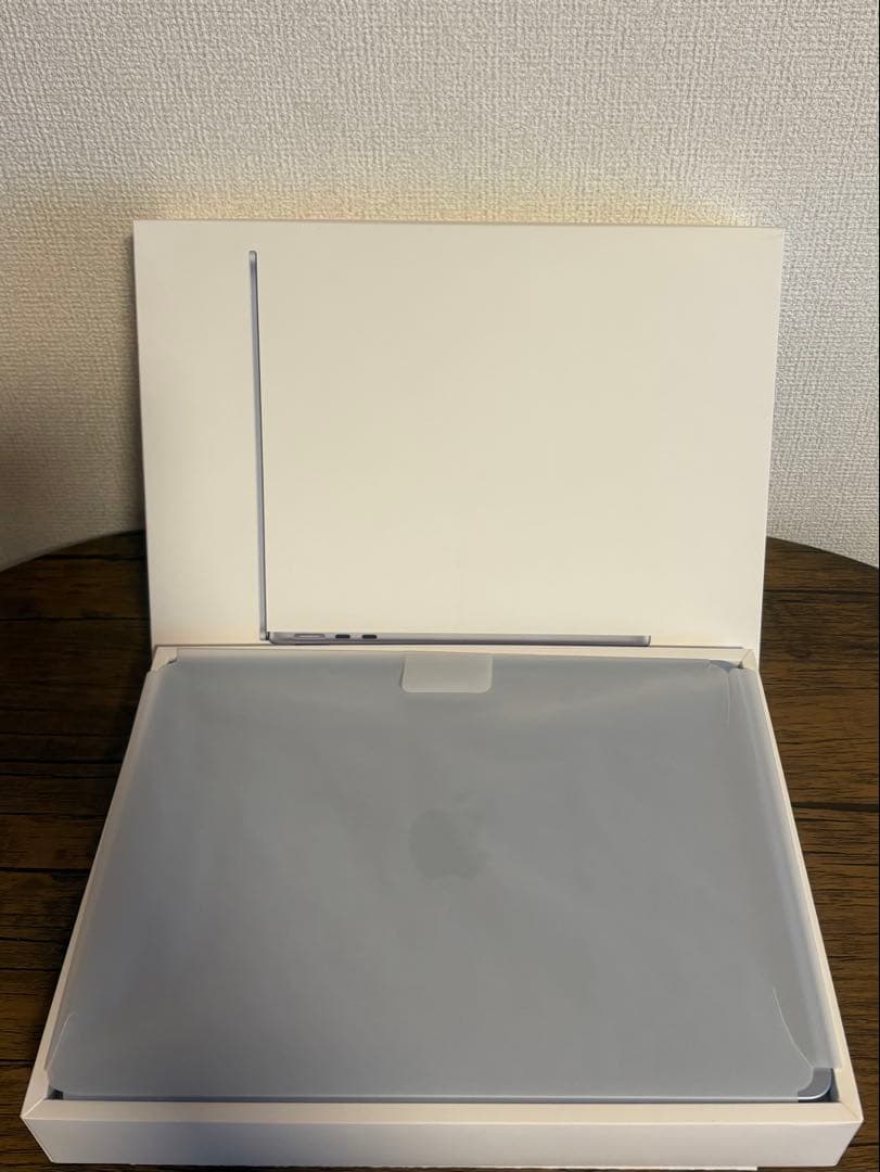 MacBook Air M4 メモリ16GB/SSD512GB13インチ