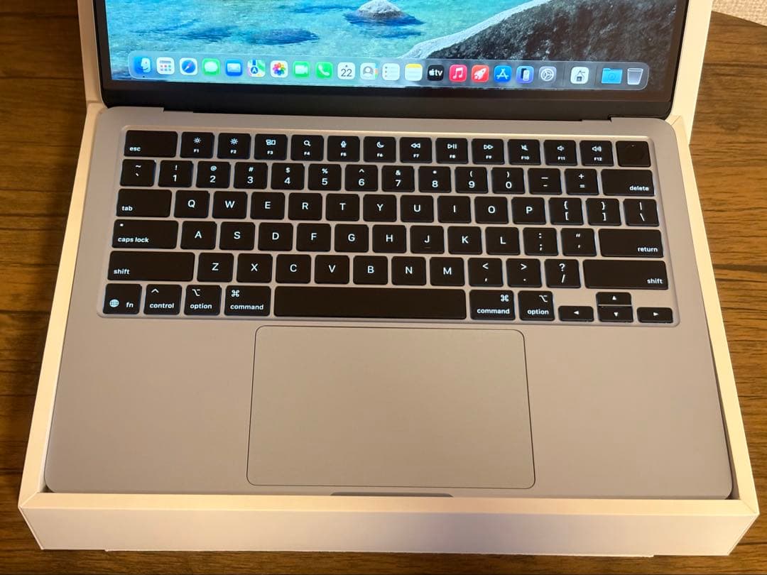 MacBook Air M4 メモリ16GB/SSD512GB13インチ