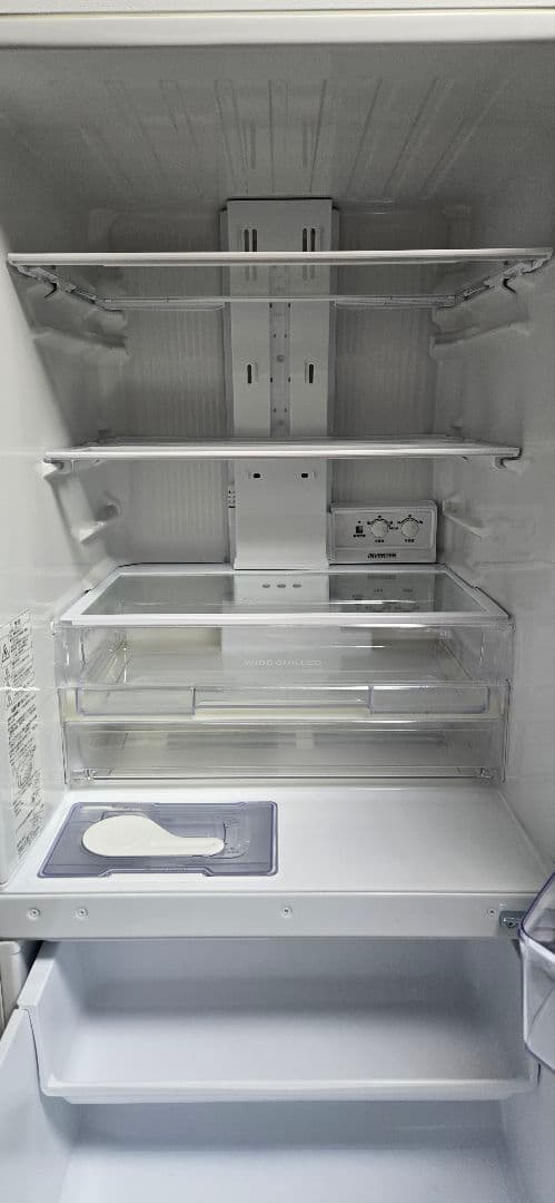 美品　三菱　冷凍冷蔵庫　MR-C33G-W　3ドア