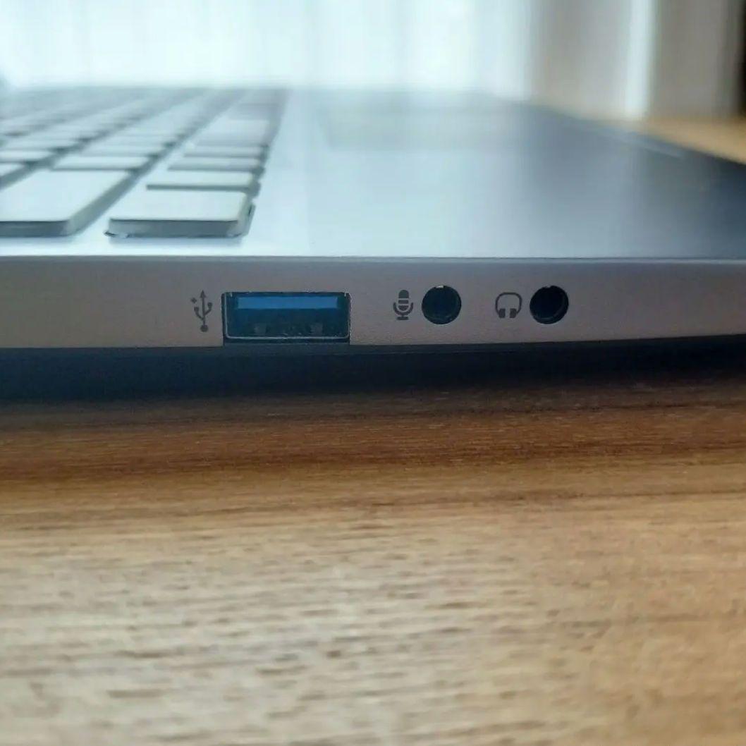 raytrek R5-AA6 クリエイターノートPC