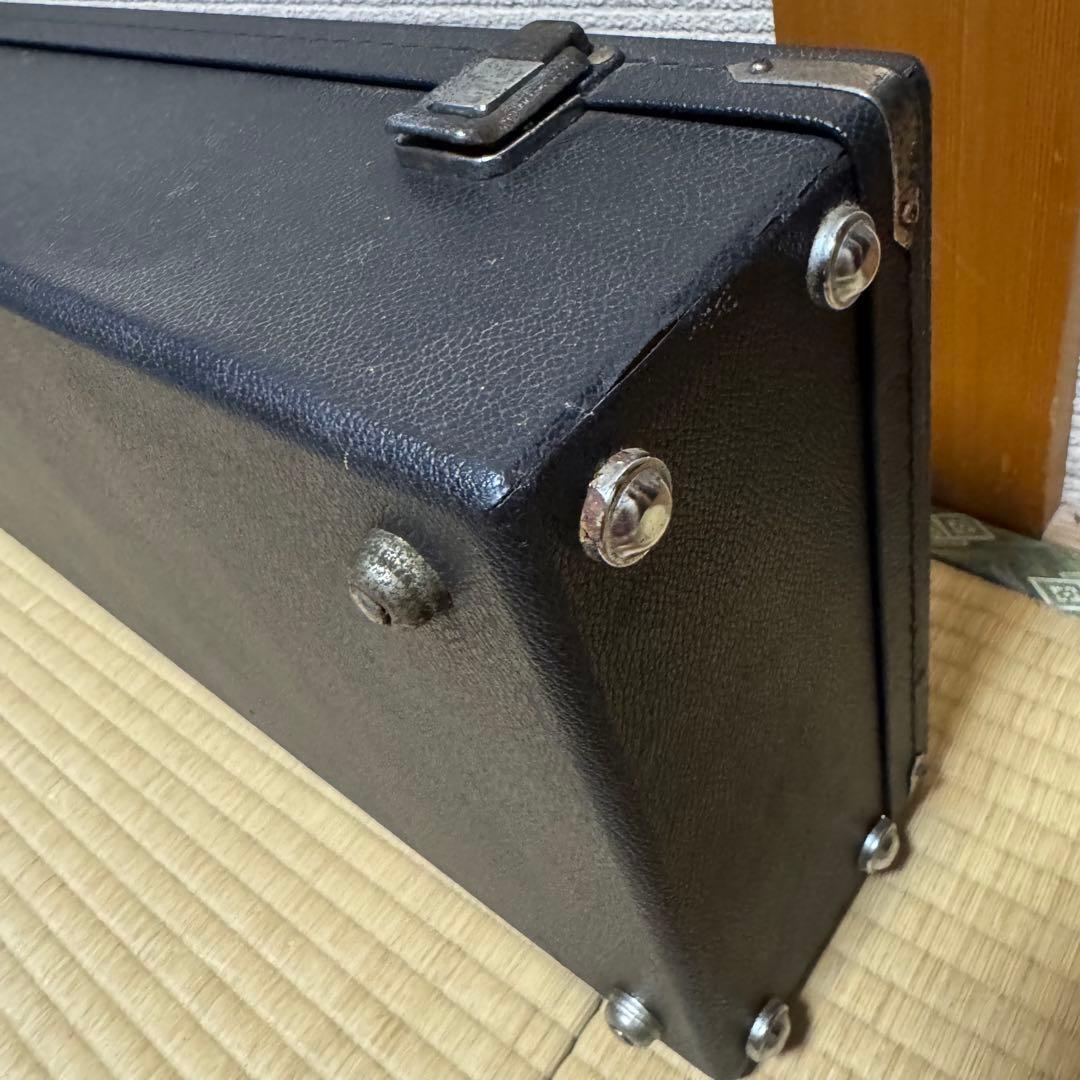 三味線　紫壇　中棹　丸打ち胴　破れ有り　本体ケース　2点セット