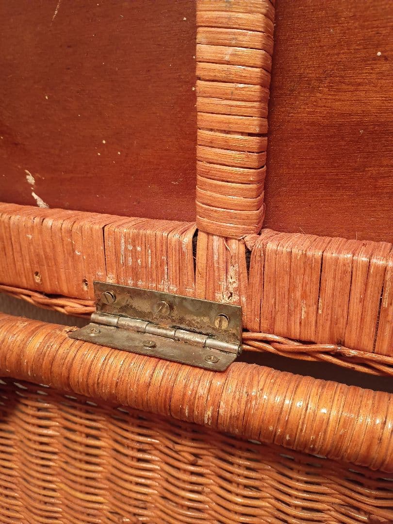 籐　座れる収納　アンティーク