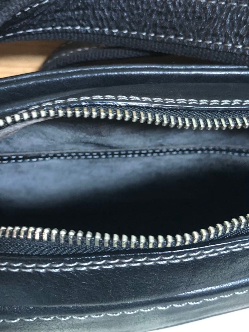 土屋鞄 廃盤新品希少ブラック限定トーンオイルヌメ ジップトップ
