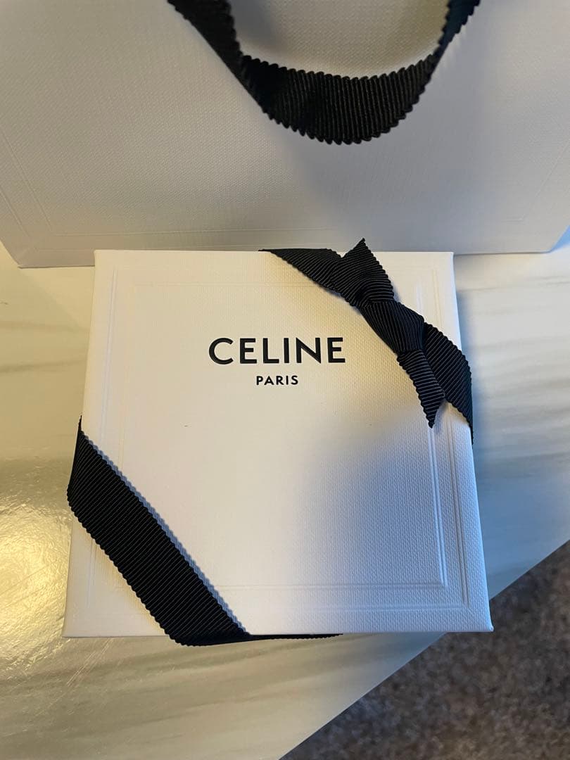 CELINE トリオンスタッズゴールドピアス(片耳用)