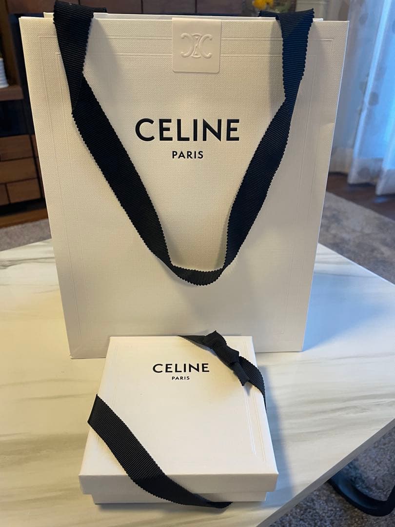 CELINE トリオンスタッズゴールドピアス(片耳用)