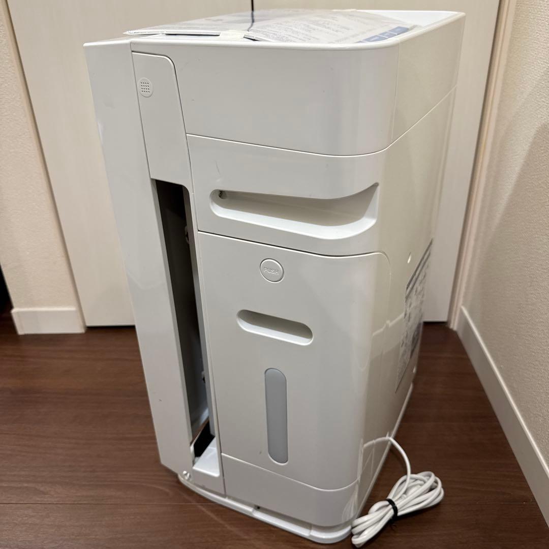 2021年製　上級モデル　DAIKIN 空気清浄機 MCK70XJ-W