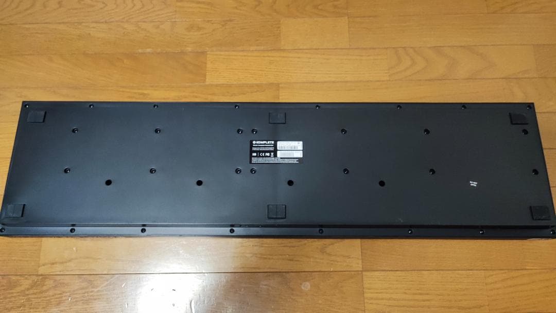 【極美品】KOMPLETE KONTROL A61 トランスファーID発行済