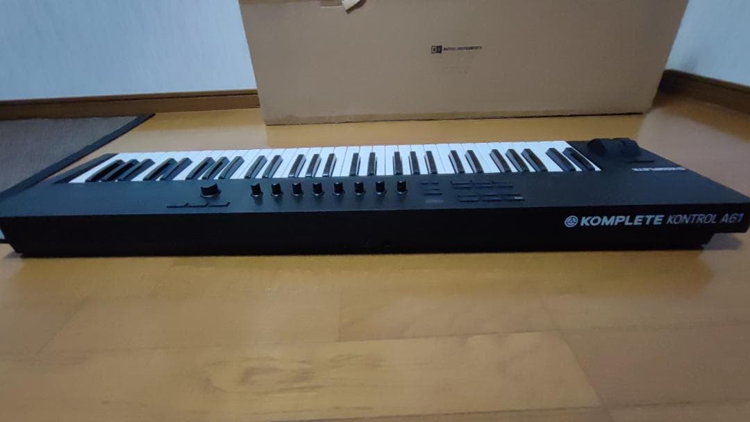 【極美品】KOMPLETE KONTROL A61 トランスファーID発行済