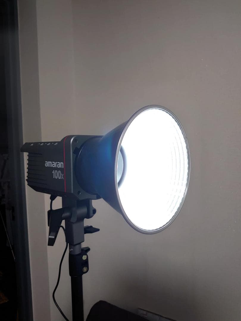 【Aputure】Amaran 100X(撮影用ライト 2700k-6500k)