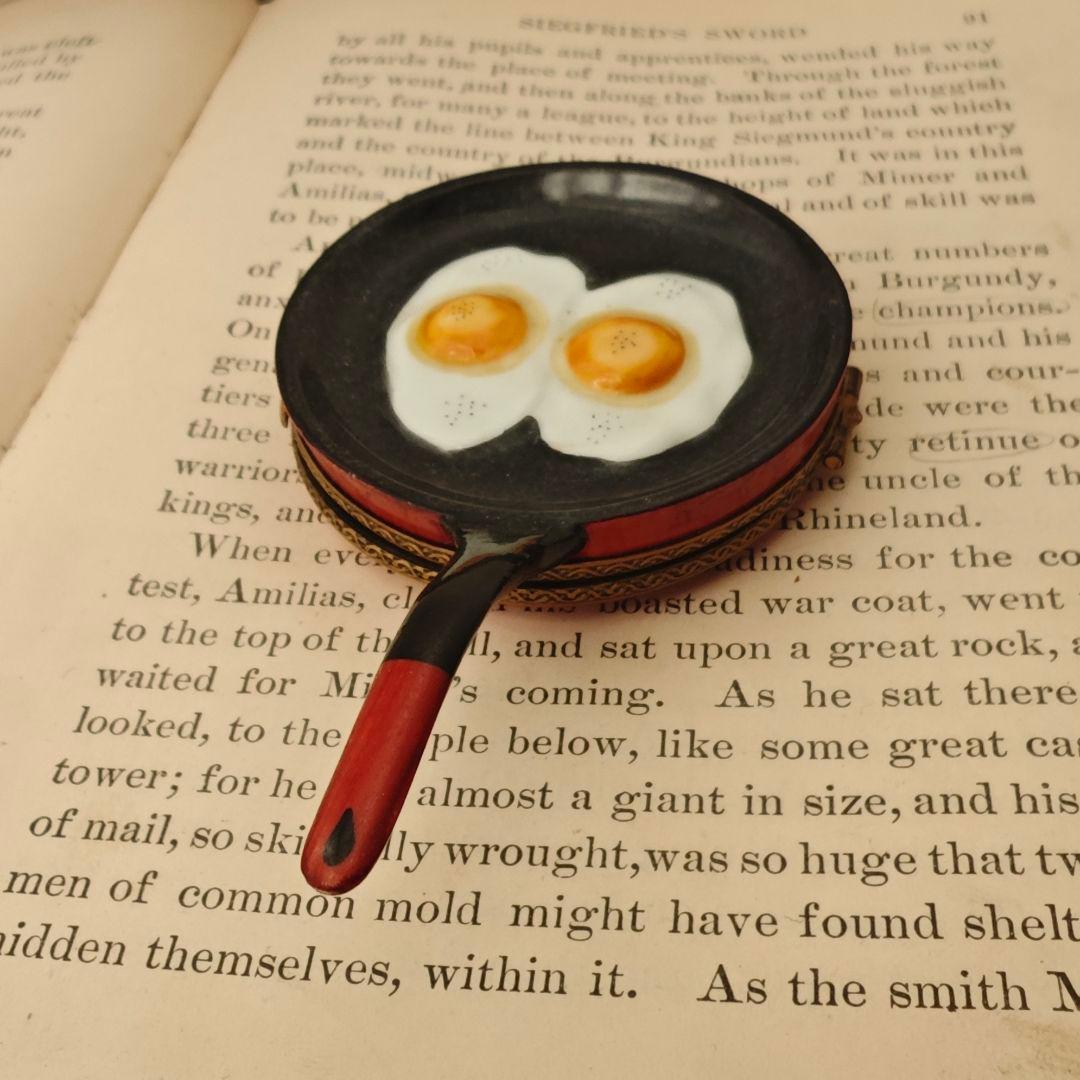 リモージュボックス　目玉焼きフライパン　ミニチュア　フランス製　小物入れ