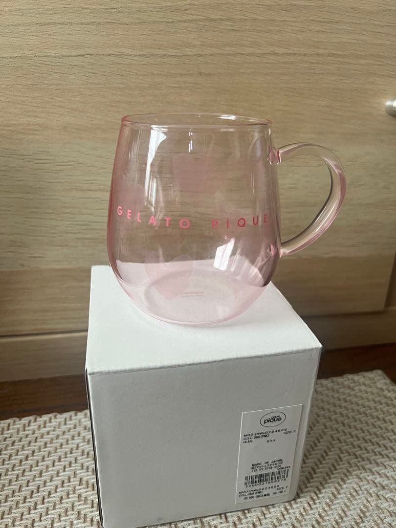 新品⭐︎いちご柄ピンクシーツ3点セット（おまけ付き）