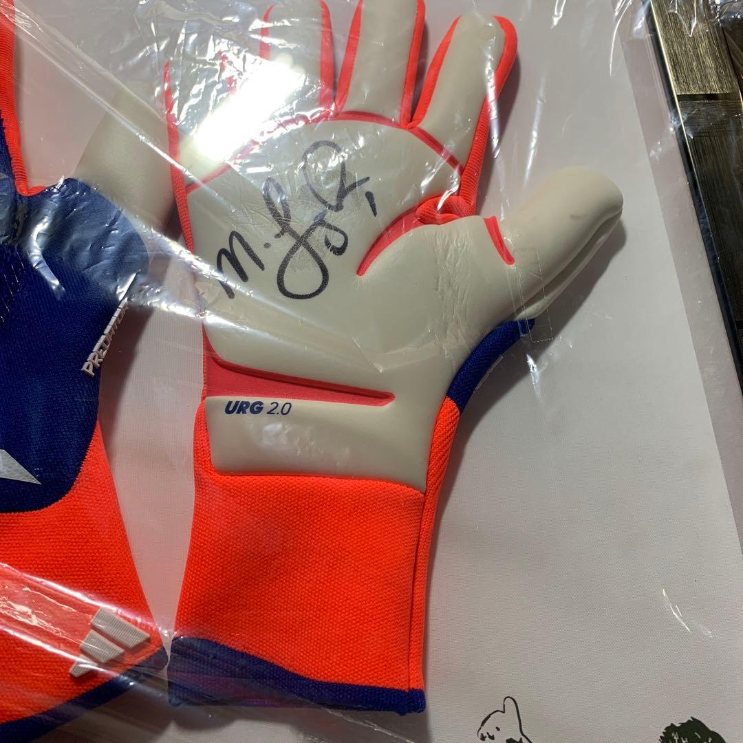 名古屋グランパス　ランゲラック　額縁入り　GKグローブ　サイン入り