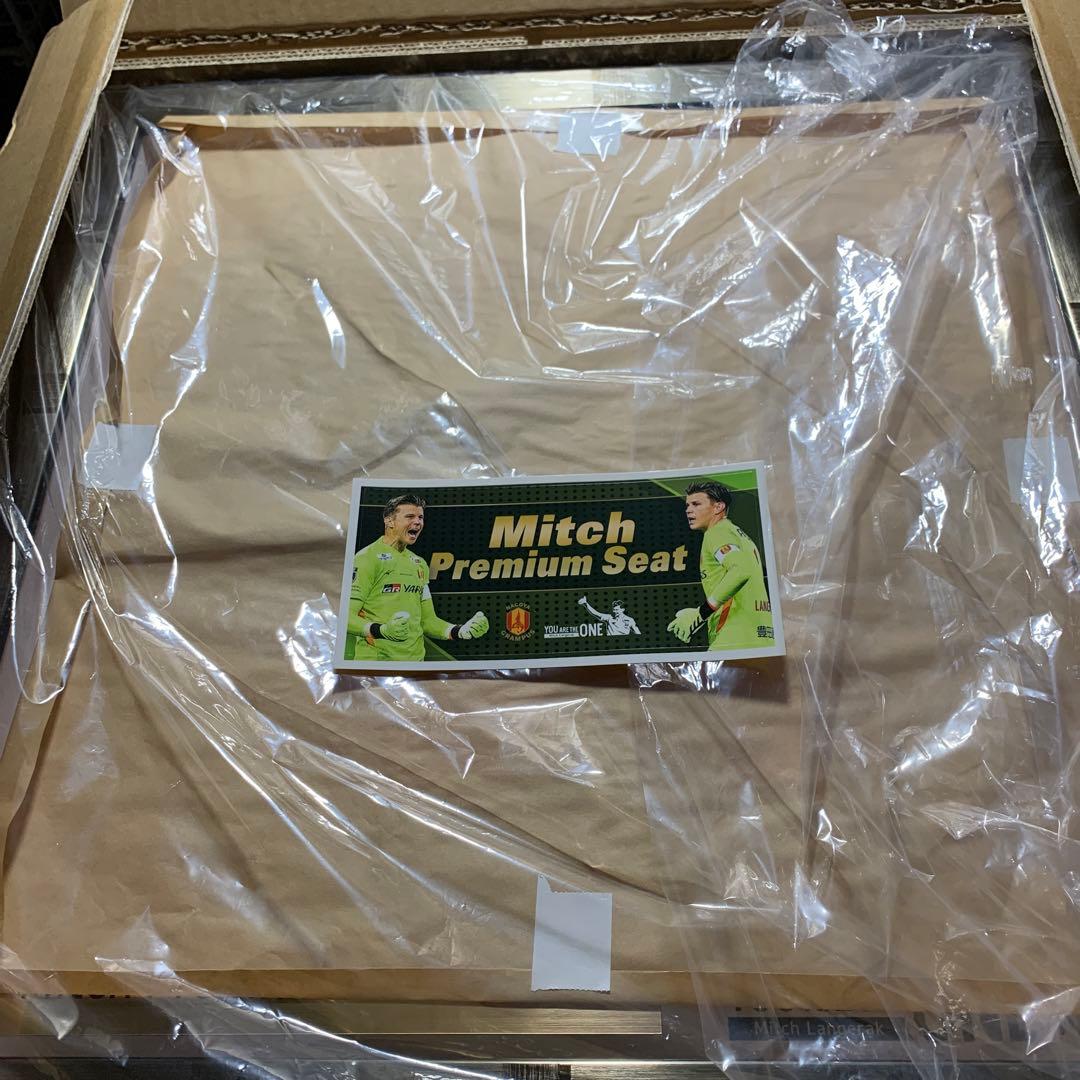 名古屋グランパス　ランゲラック　額縁入り　GKグローブ　サイン入り