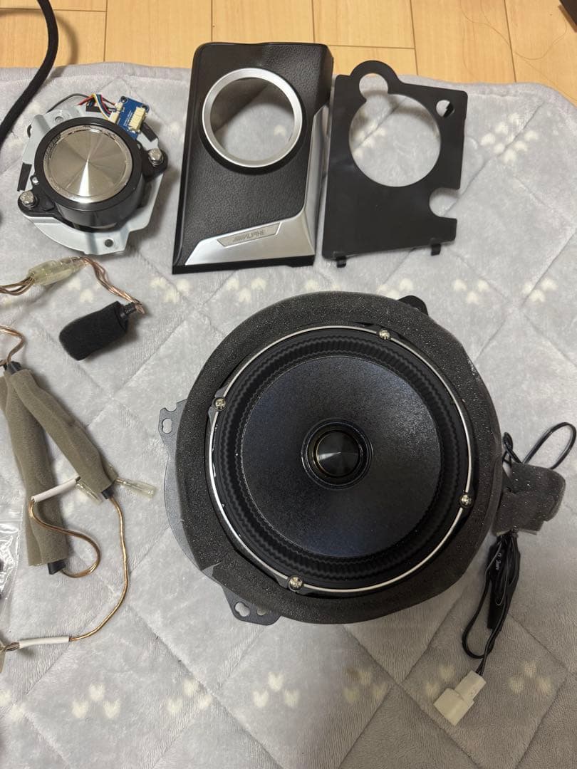 ランドクルーザープラド専用 リフトアップ3ウェイスピーカー