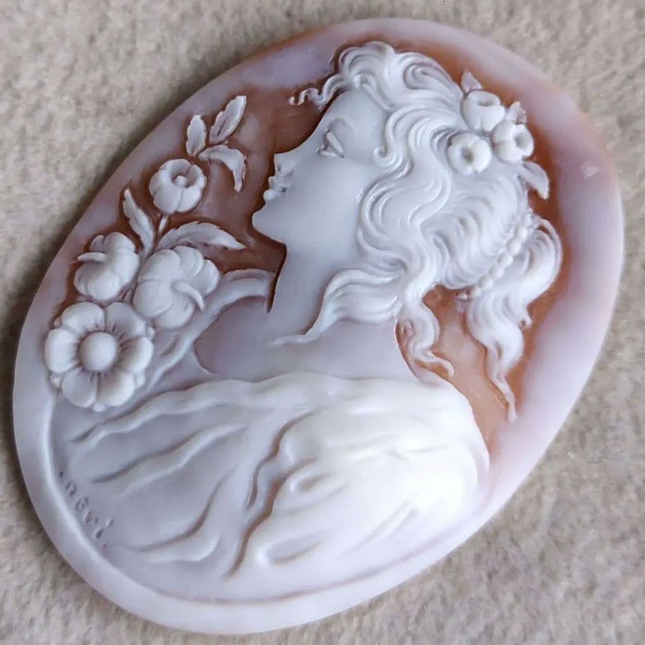 女性　シェル　カメオ　ルース