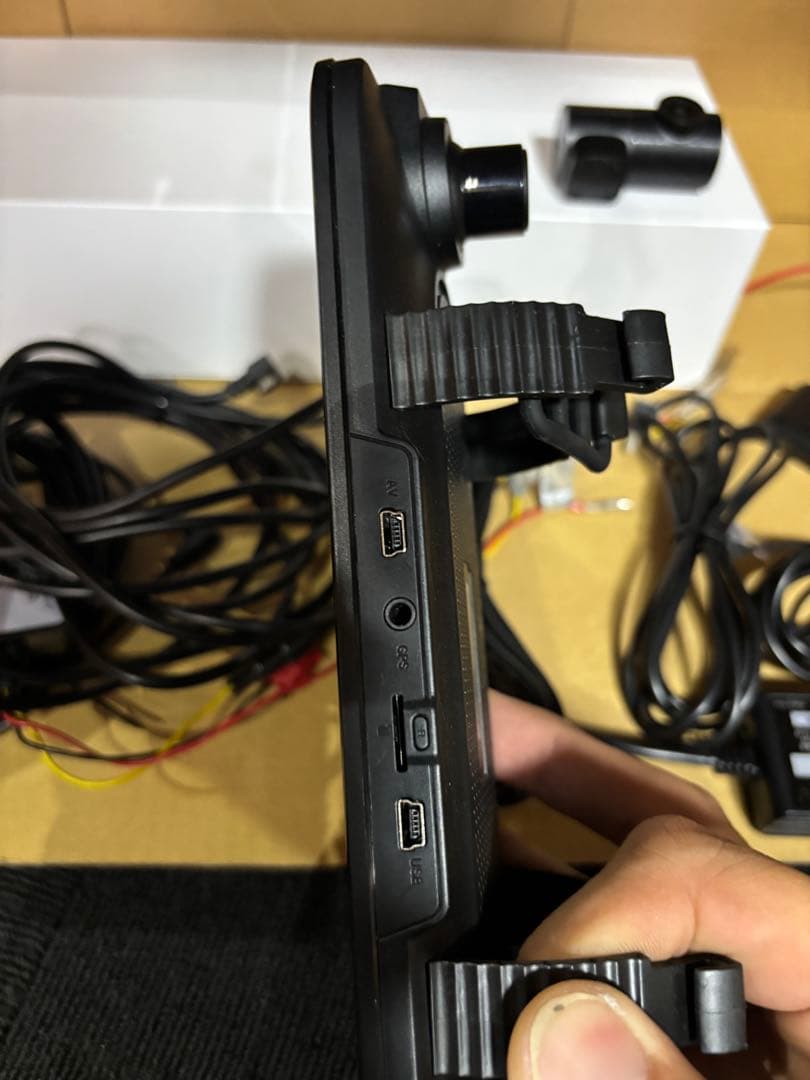 Regeo (SRZ-920)デジタルミラー型前後ドライブレコーダー