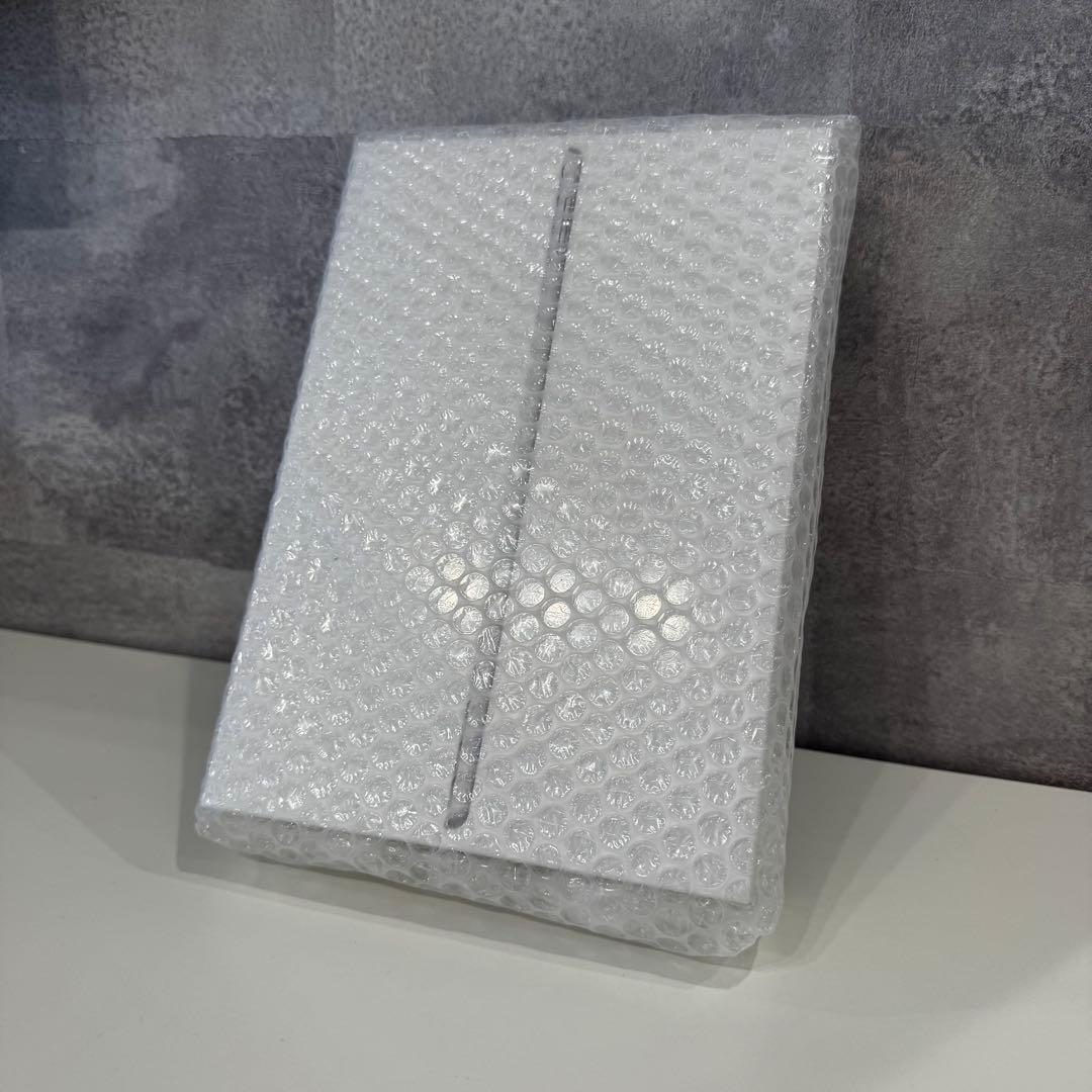 【新品未開封】iPad 第9世代 256GB Silver シュリンク付き