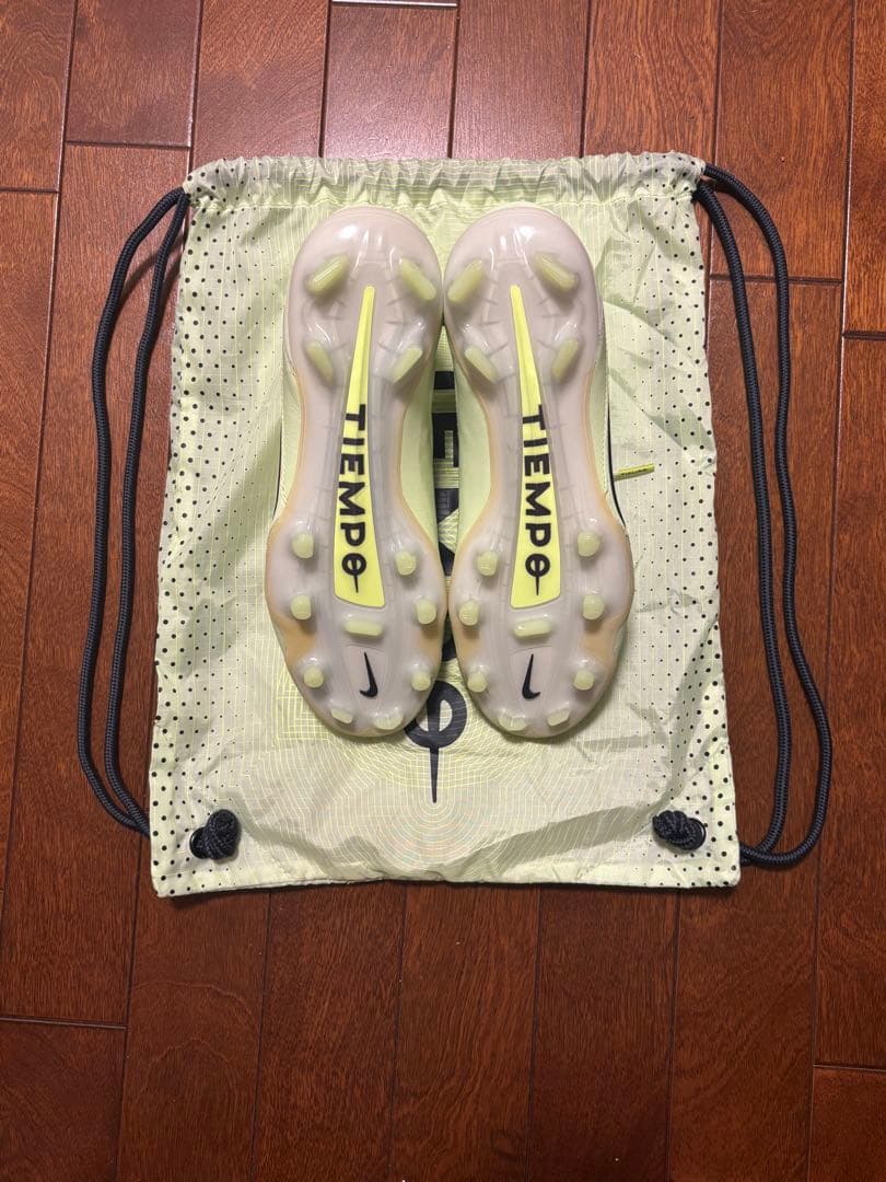 新品•未使用ナイキティエンポレジェンド 9 エリートFG 黄色イエロー26.0