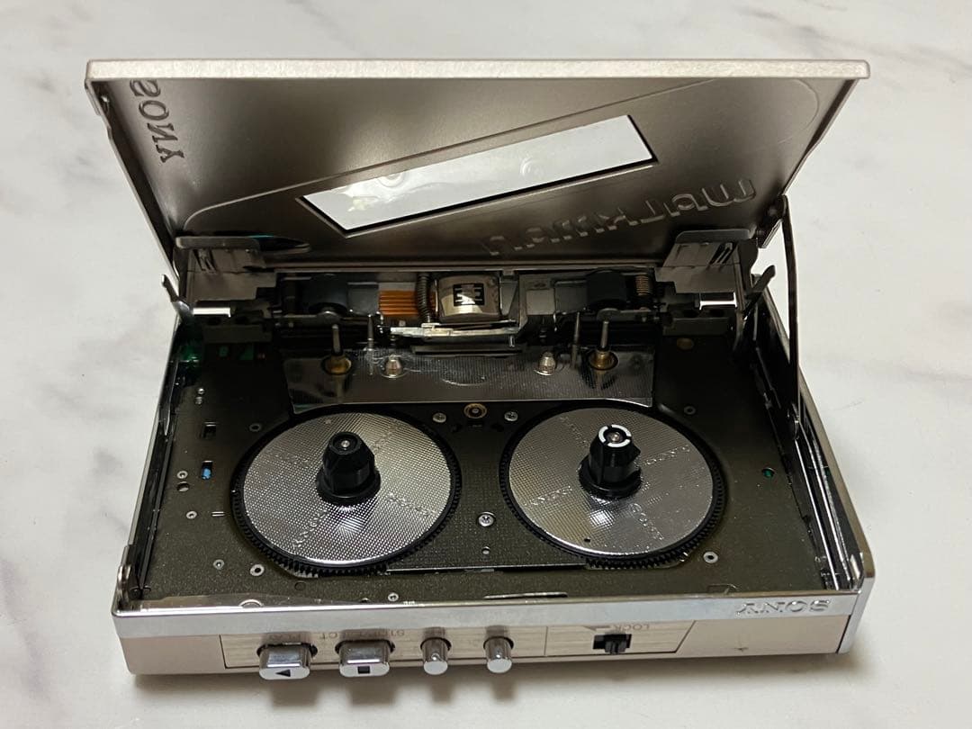 SONY ウォークマン WM-101 中古品 カセットプレーヤー ※通電確認※