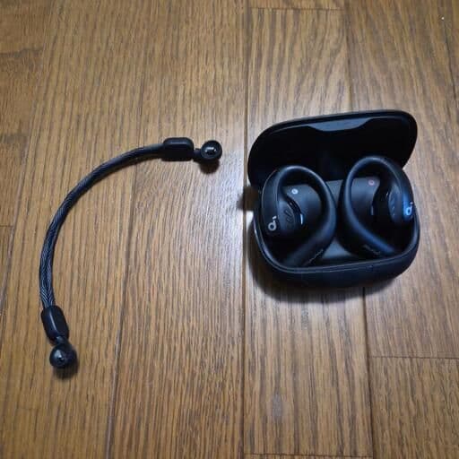 イヤホン Anker Soundcore Aerofit pro