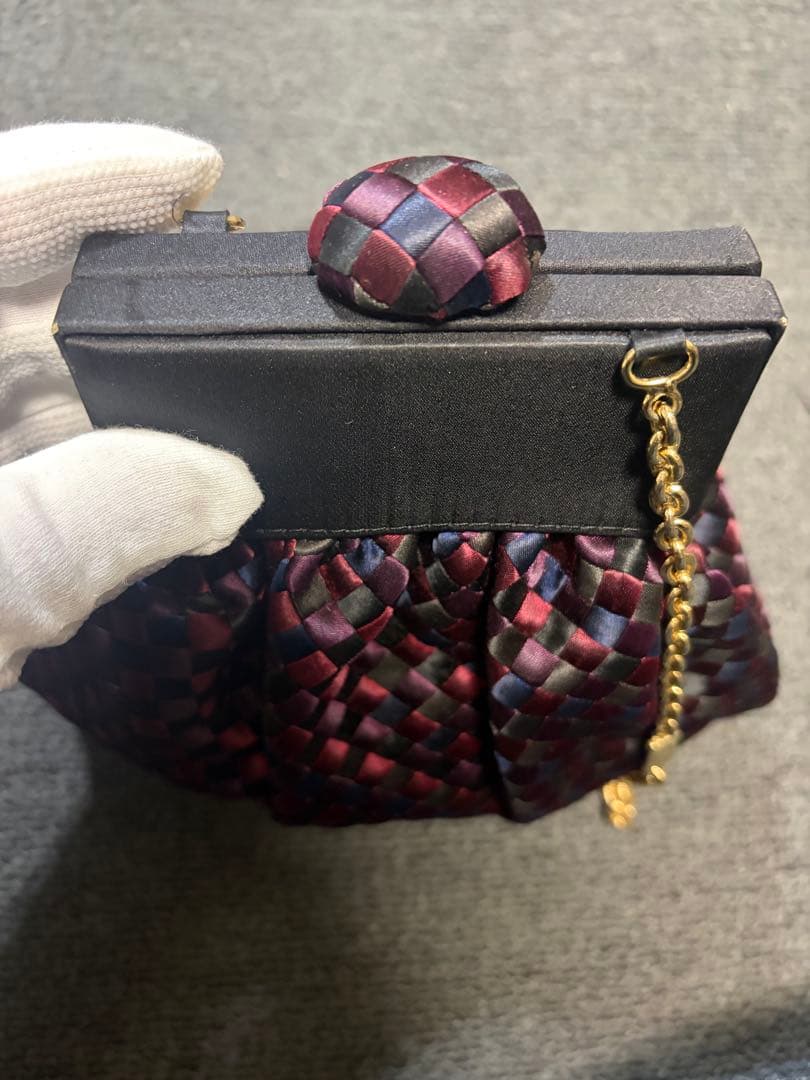 ボッテガヴェネタ イントレチャート　がま口チェーンショルダーバッグ