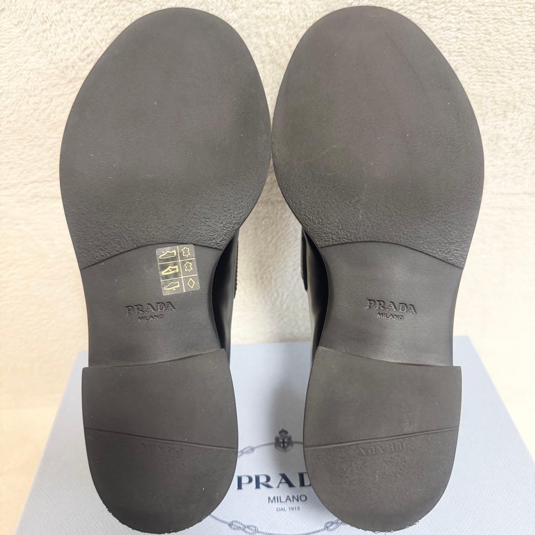 【美品】プラダ チョコレート ブラッシュドレザー ローファー 41 希少 黒