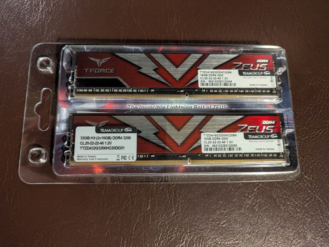 【新品未開封】DDR4 3200MHz 32GB (16GB×2) メモリ
