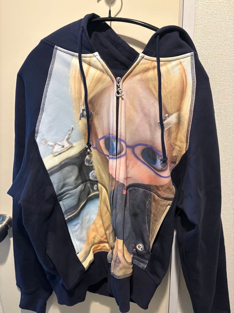 COYSEIDO Blytheプリント パーカー ネイビー