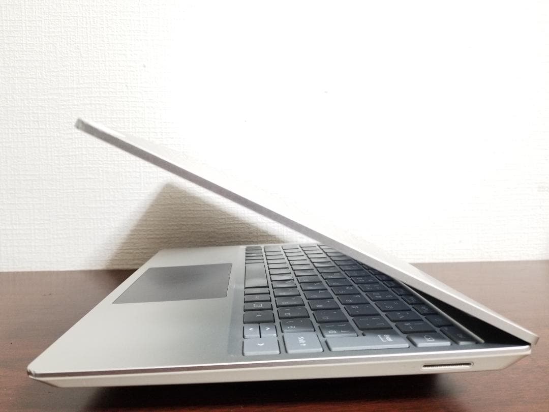 G51 Surface Laptop GO i5◆8◆SSD128GB◆12.4