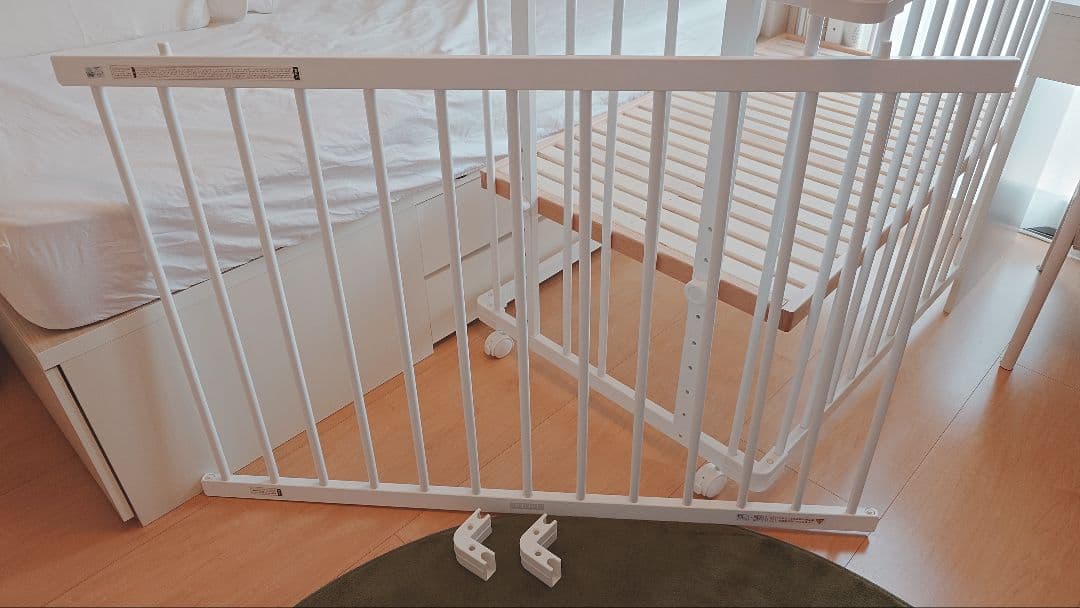 【けんたごん】ファルスカ ベッドサイドベッド03 ホワイト