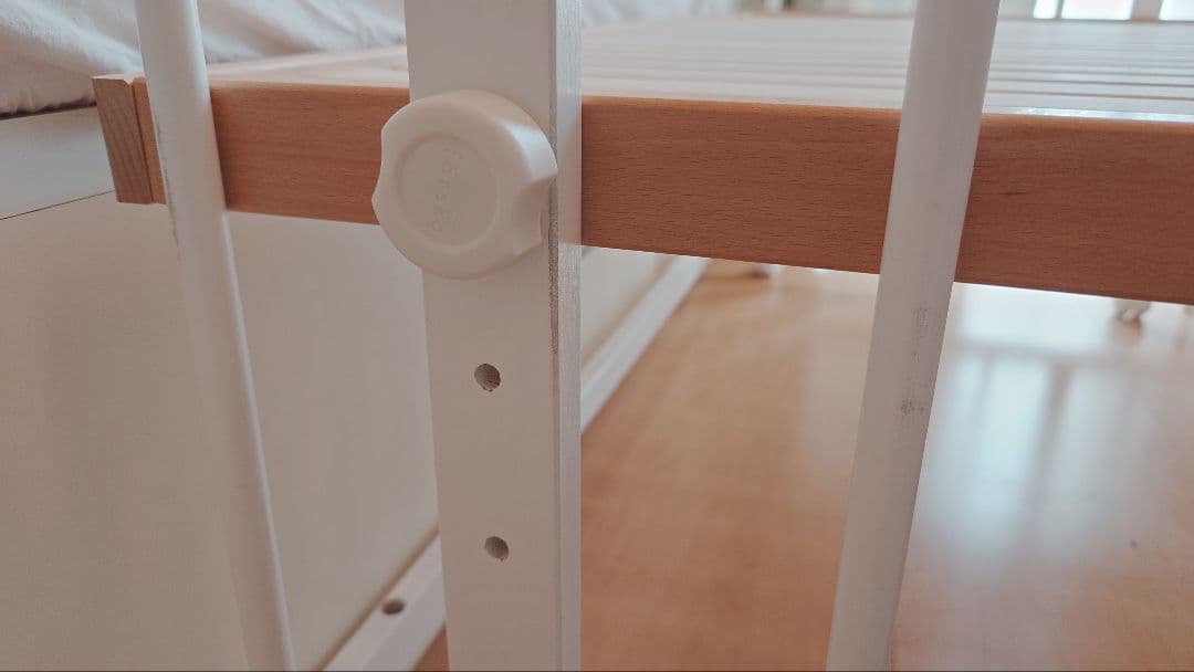 【けんたごん】ファルスカ ベッドサイドベッド03 ホワイト