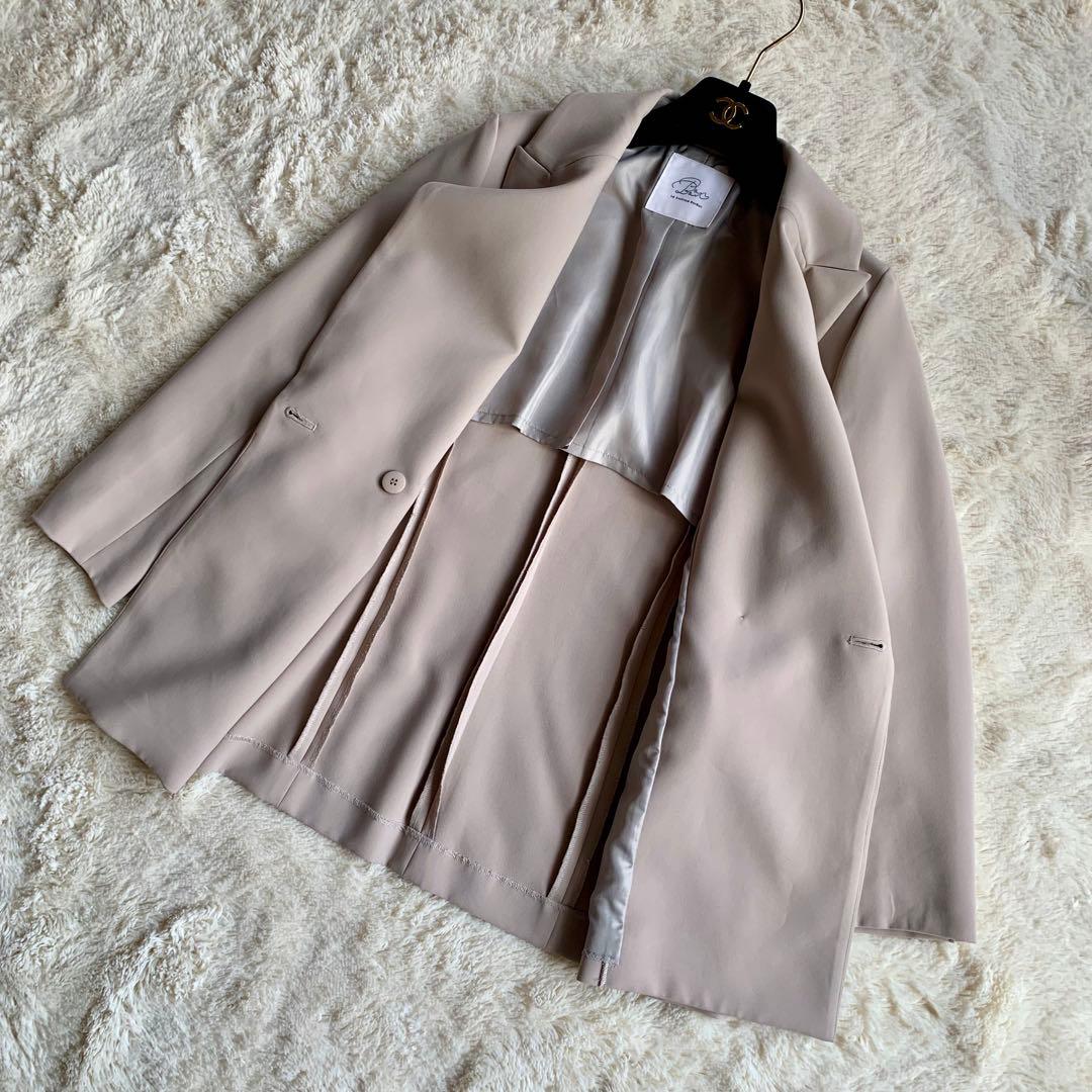 メタル釦ダブルジャケット　ラブティックボンボン　グレージュ　金ボタン