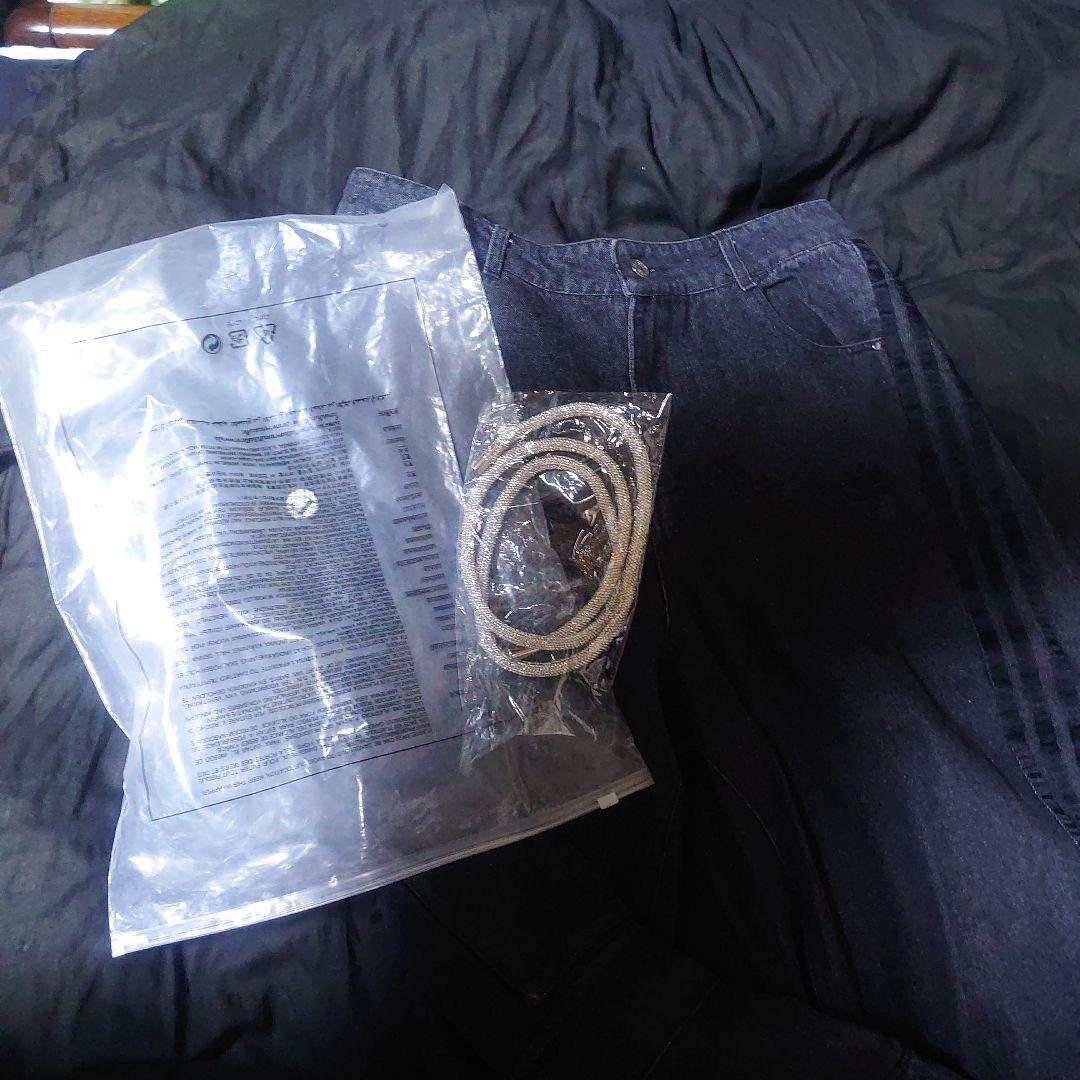 アディダス　デニムカーゴ