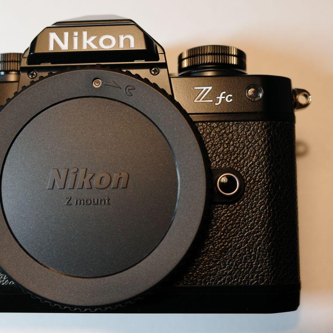 Nikon Z fc ミラーレスカメラ