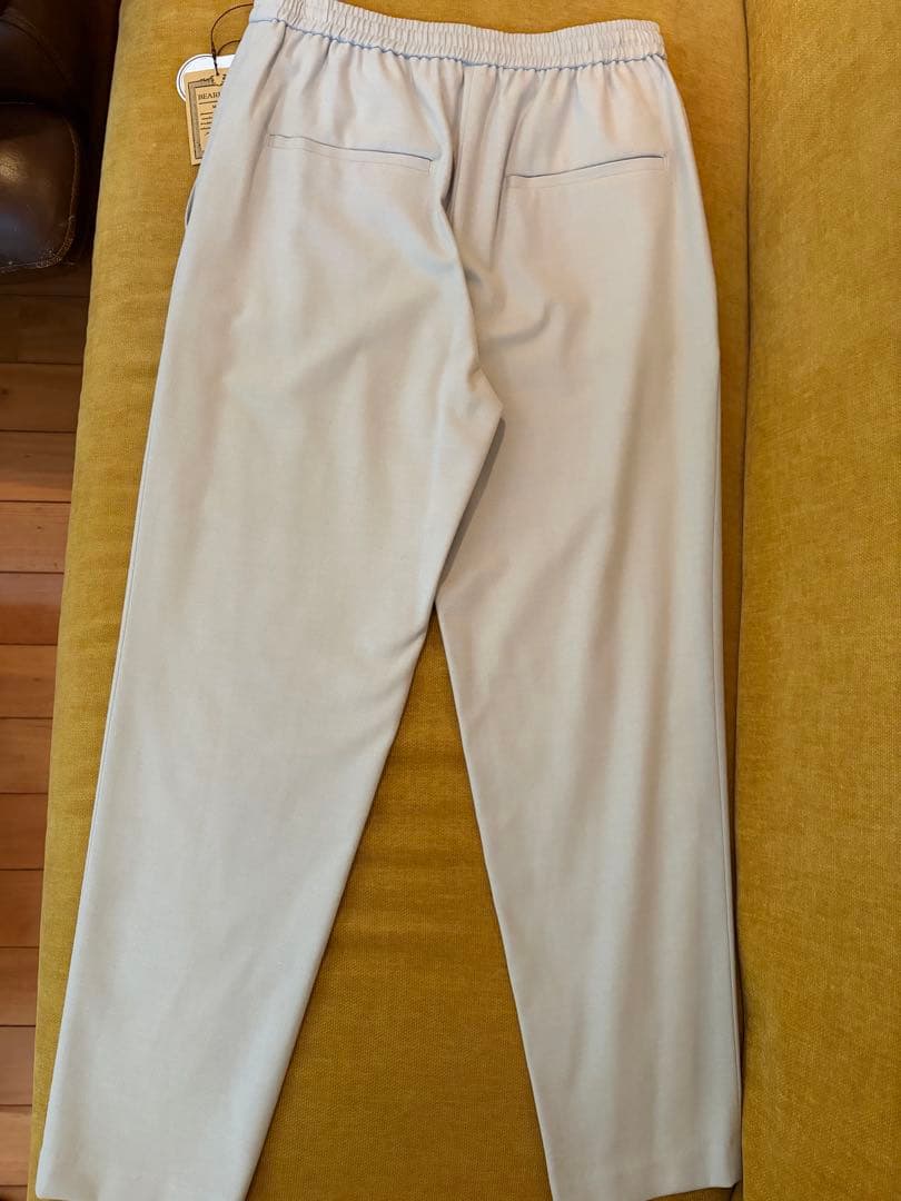 ビアズリー　両面起毛　トラックパンツ　1（M 〜L）新品　ベージュ