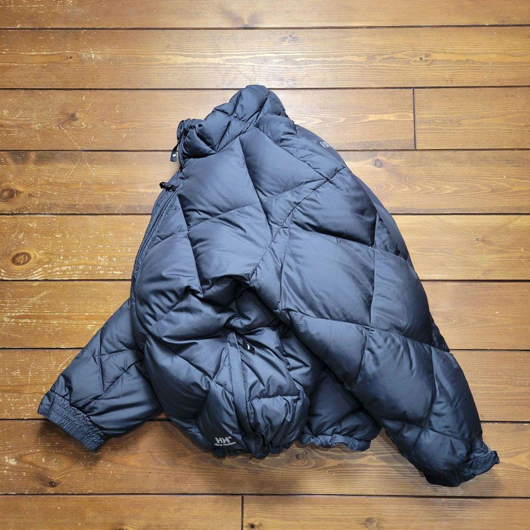【今季注目】ヘリーハンセン キルティング ダウンジャケット ドローコード 短丈
