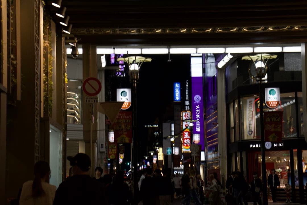 canon eos kiss x9 EF-S18-55ISSTMレンズキット