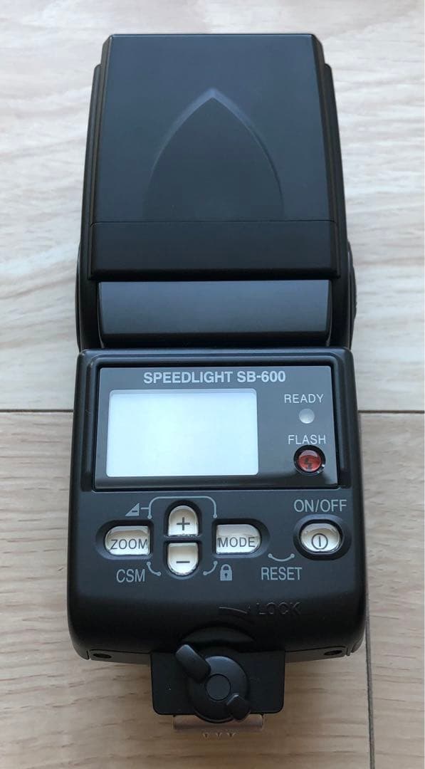 Nikon D80デジタル一眼レフ+55-300mmレンズ+スピードライト