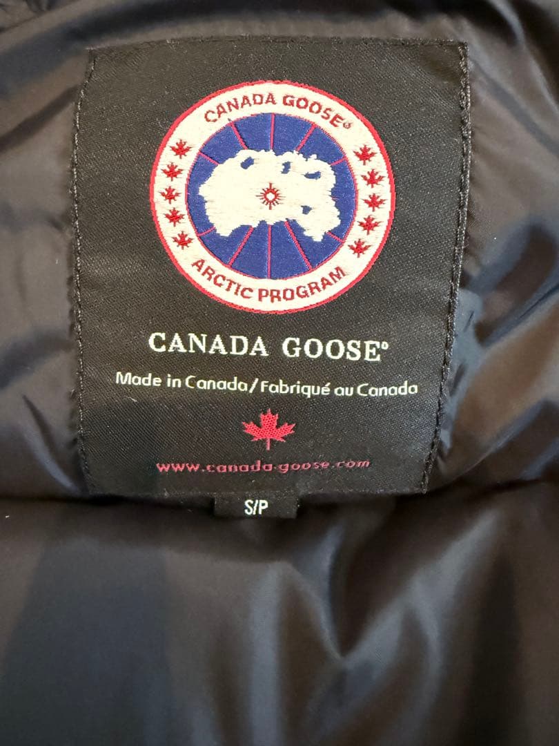 T*様 美品　  ダウンベスト　Sサイズ(日本サイズM・L