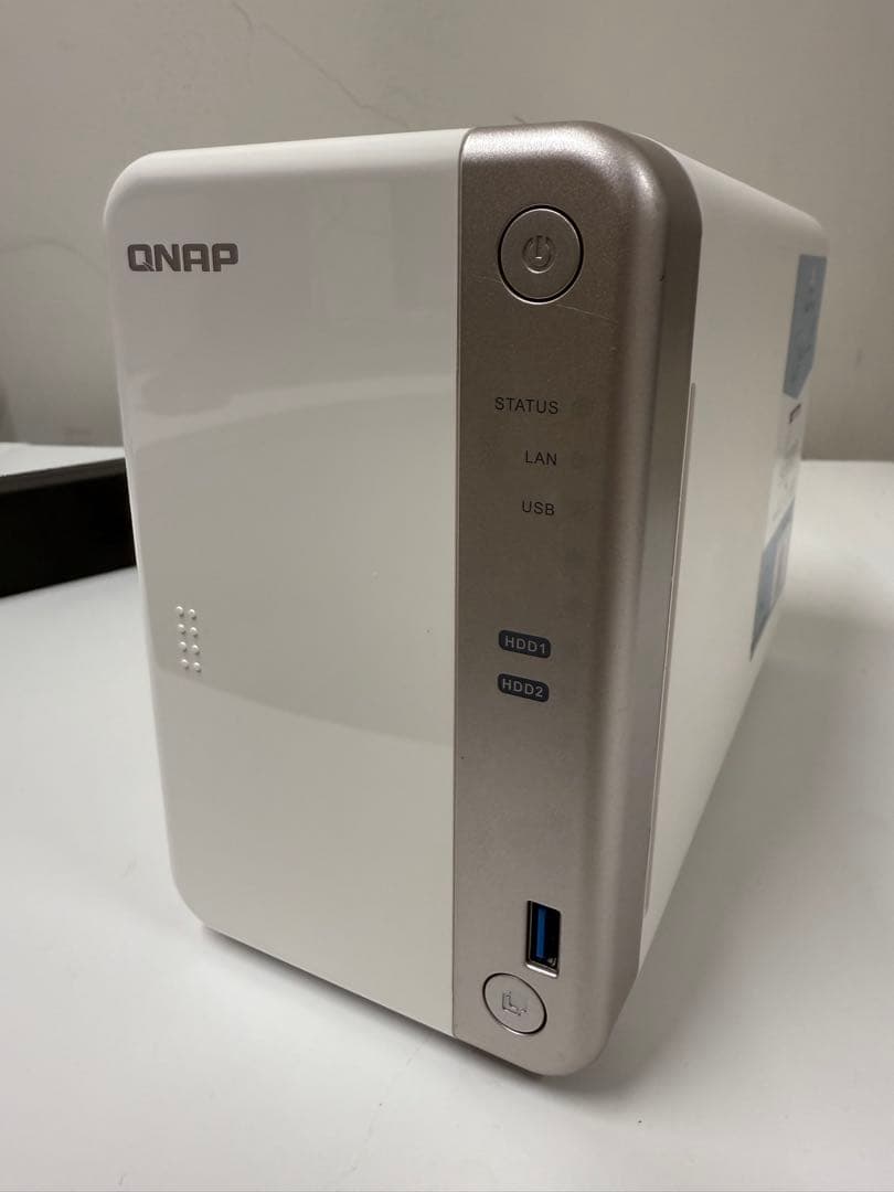 QNAP TS-251B NAS 10GbE メモリ16GB 4TB SSDx2