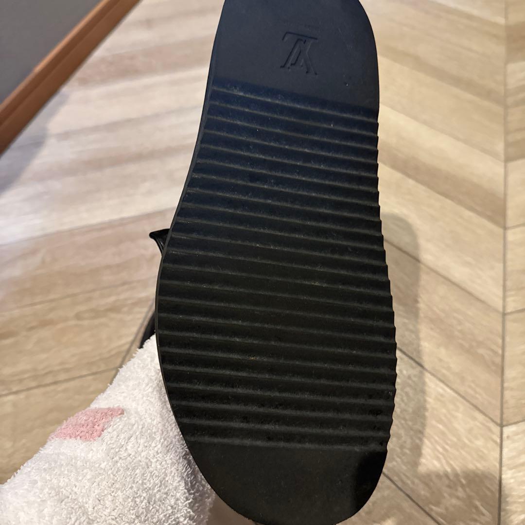 Louis Vuitton ブラック スリッポンサンダル