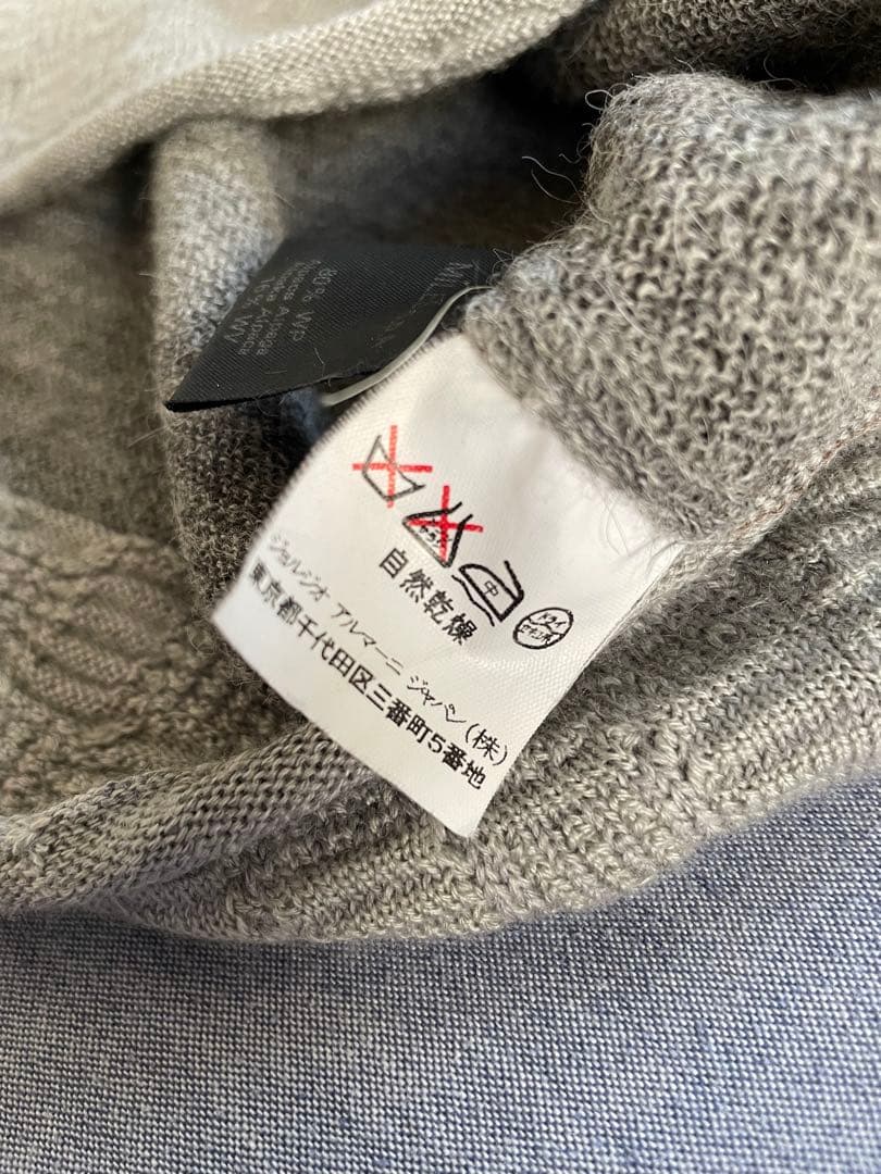 【極美品】ジョルジオアルマーニ　デザインVネックニット　４８　グレー　アルパカ