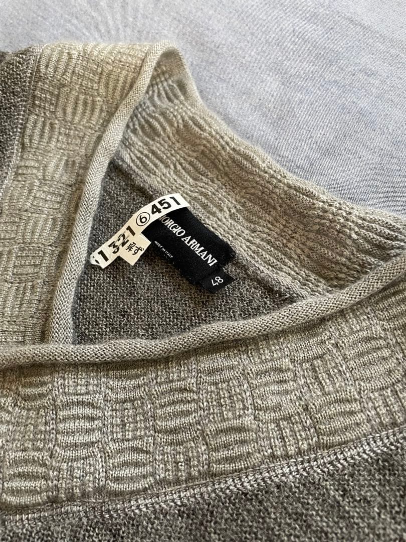 【極美品】ジョルジオアルマーニ　デザインVネックニット　４８　グレー　アルパカ