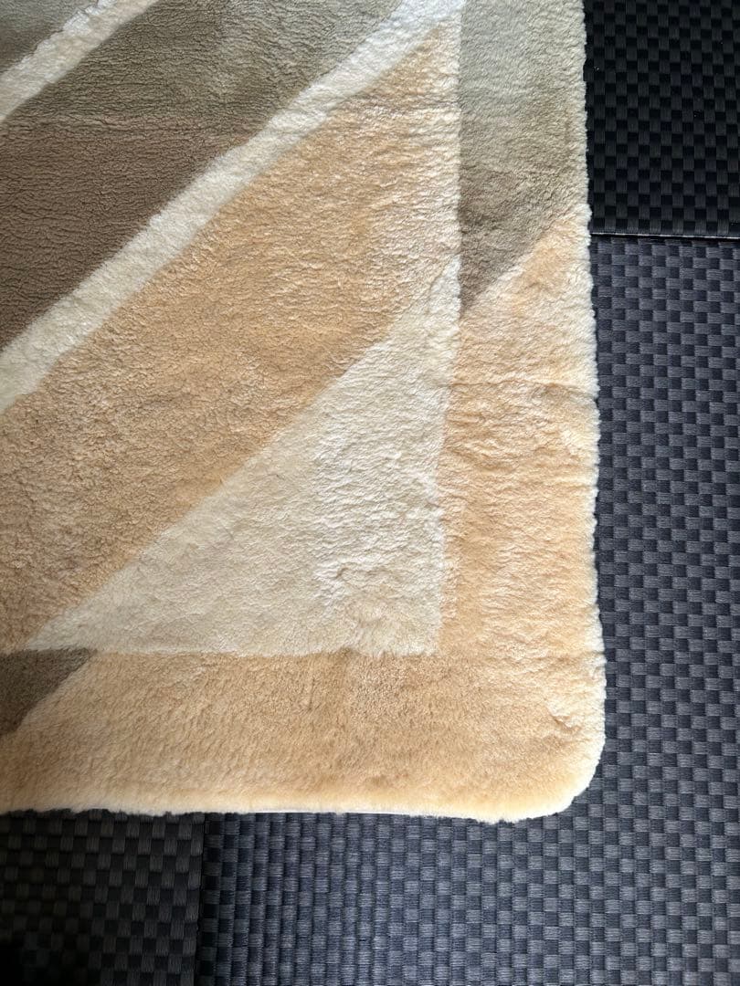 【たもっちゃんさん】エクセルヒューマン ムートンシーツ
