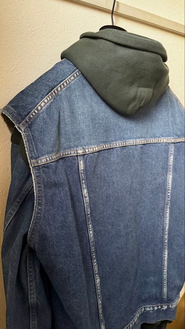 BALENCIAGA デニムジャケット グリーンフード付き