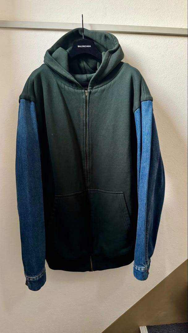 BALENCIAGA デニムジャケット グリーンフード付き