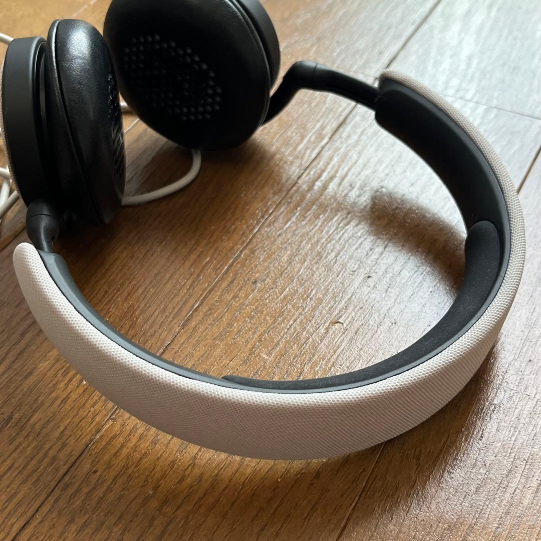 美品　Bang & Olufsen Beoplay H2