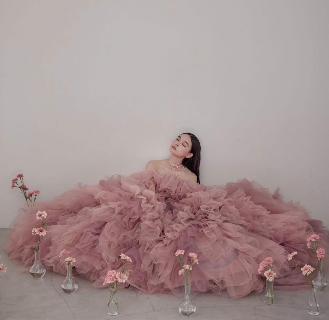 ニュアンスカラードレス くすみピンク ふわふわ チュール プリンセスドレス