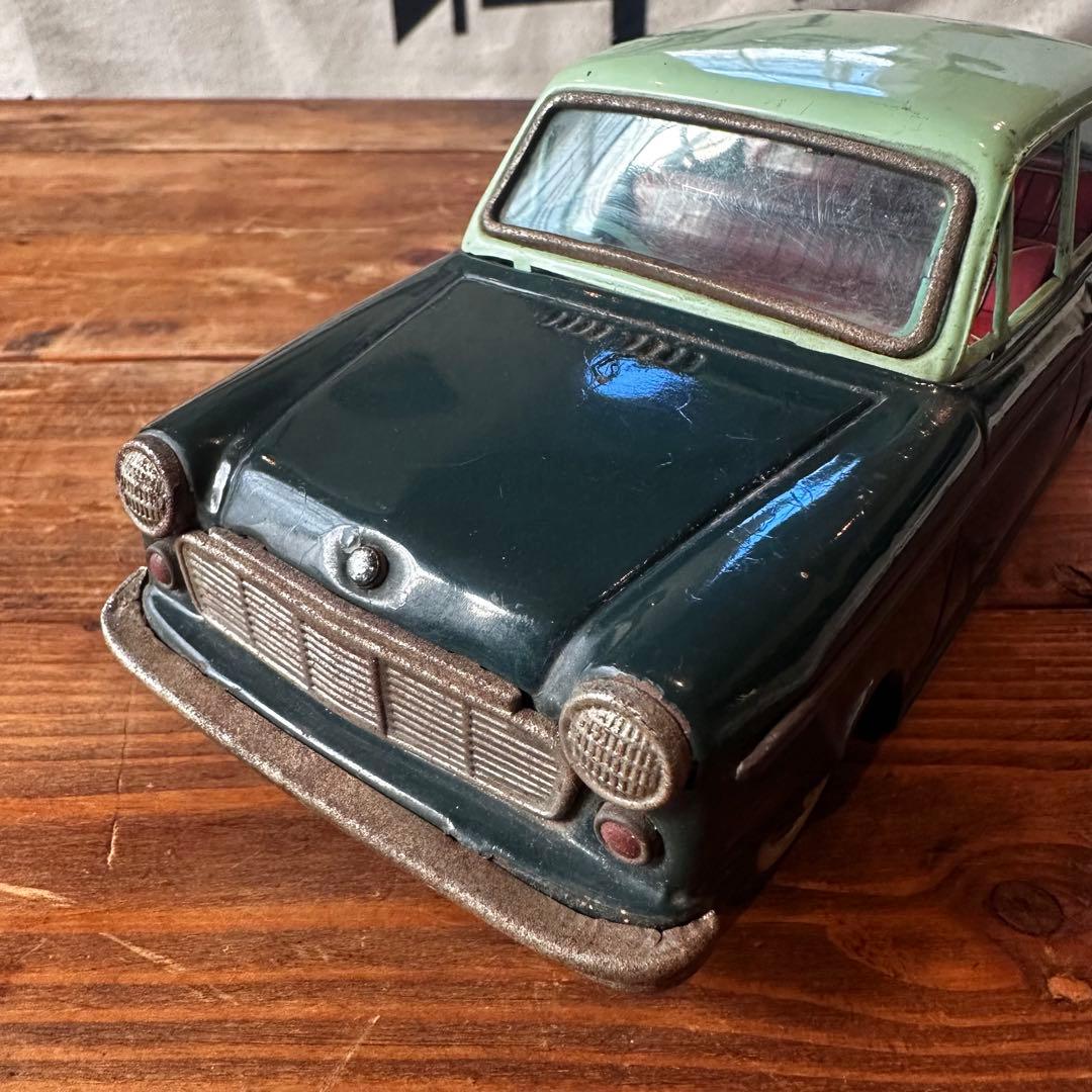 昭和レトロ　ブリキ おもちゃ　ダットサン　ブルーバード　希少