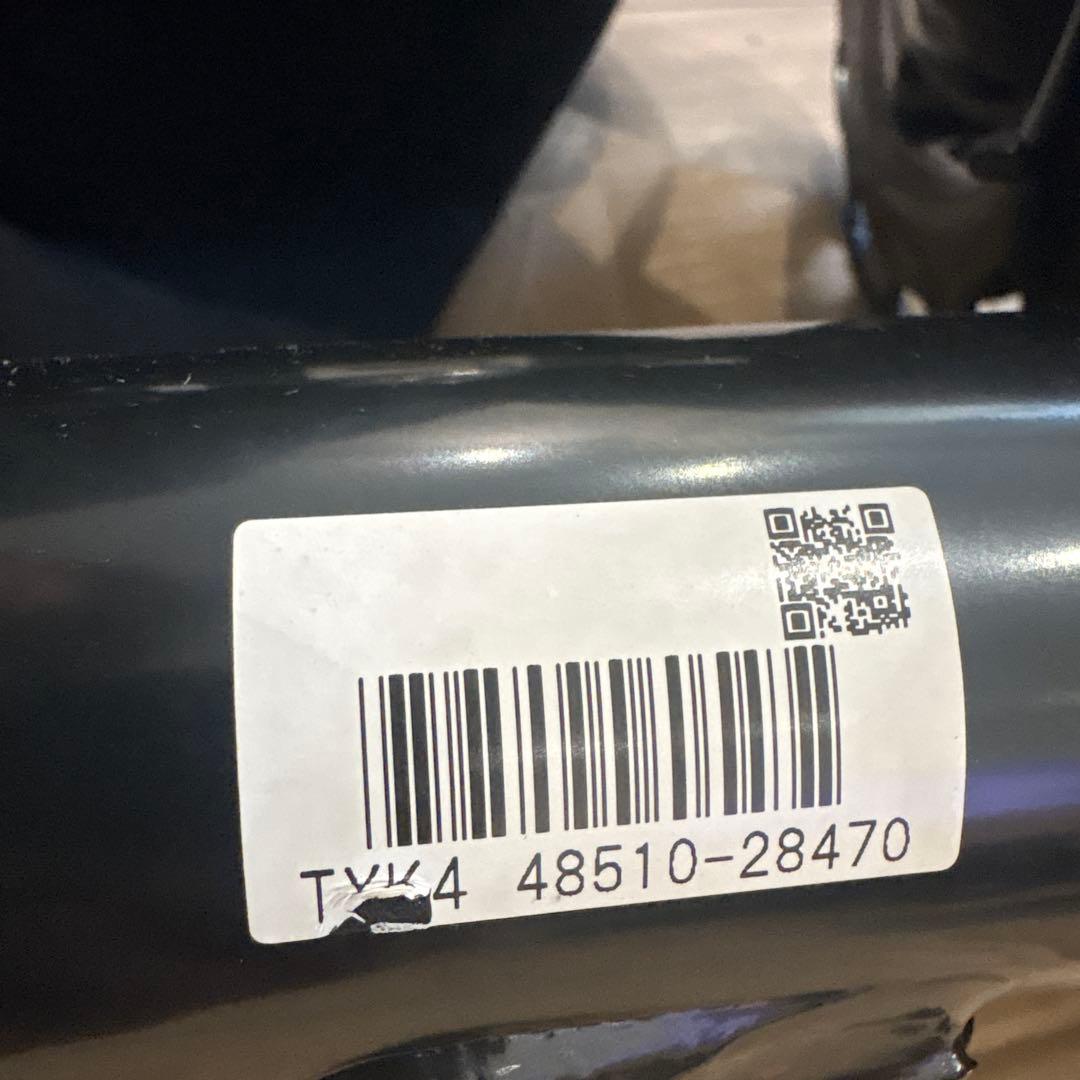 80系ノア、ヴォクシー、エスクァイア　新車外し純正サスペンションセット